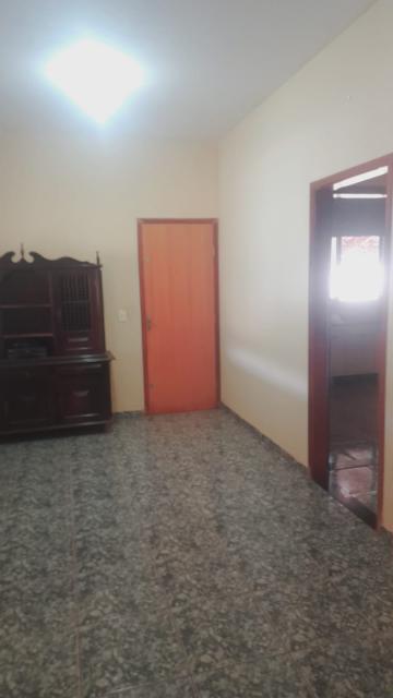 Alugar Rural / Ch&aacute;cara em Guapia&ccedil;u R$ 2.200,00 - Foto 4