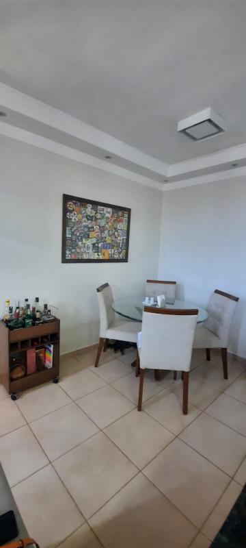 Alugar Apartamento / Padr&atilde;o em S&atilde;o Jos&eacute; do Rio Preto. apenas R$ 650,00