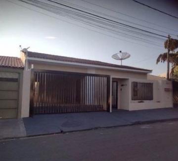 Alugar Casa / Padr&atilde;o em Bady Bassitt. apenas R$ 1.800,00