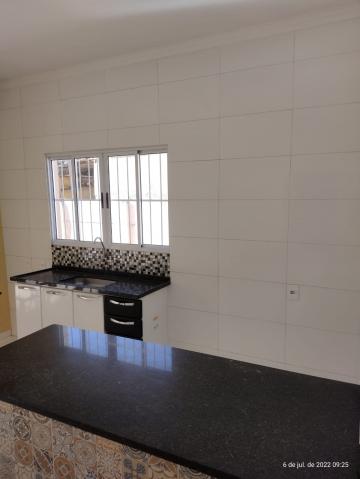 Alugar Casa / Padr&atilde;o em S&atilde;o Jos&eacute; do Rio Preto R$ 1.600,00 - Foto 2