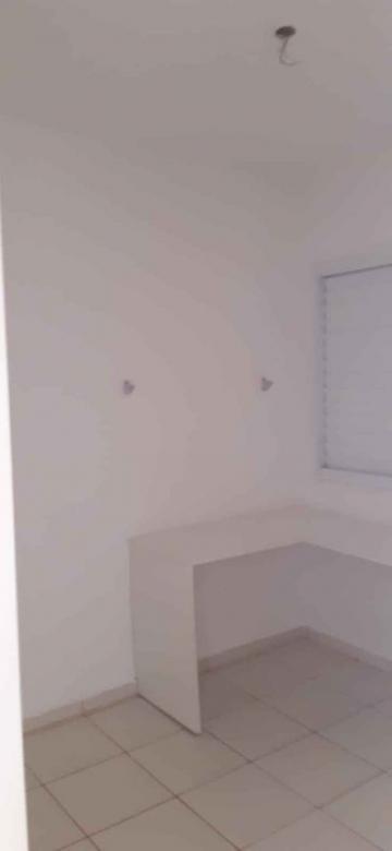 Alugar Casa / Condom&iacute;nio em S&atilde;o Jos&eacute; do Rio Preto R$ 1.100,00 - Foto 12