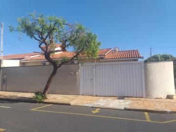 Alugar Casa / Padr&atilde;o em S&atilde;o Jos&eacute; do Rio Preto. apenas R$ 590.000,00