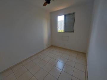 Alugar Apartamento / Padr&atilde;o em S&atilde;o Jos&eacute; do Rio Preto R$ 700,00 - Foto 6