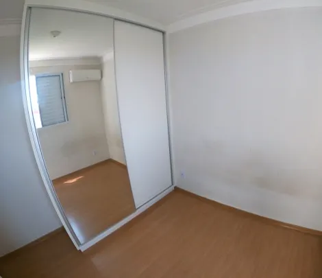 Alugar Apartamento / Padr&atilde;o em S&atilde;o Jos&eacute; do Rio Preto R$ 750,00 - Foto 13