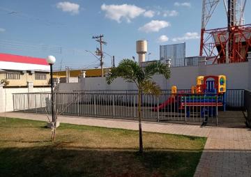 Alugar Apartamento / Padr&atilde;o em S&atilde;o Jos&eacute; do Rio Preto R$ 750,00 - Foto 10