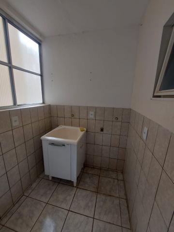 Alugar Apartamento / Padr&atilde;o em S&atilde;o Jos&eacute; do Rio Preto R$ 1.100,00 - Foto 12