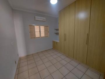Alugar Casa / Padr&atilde;o em S&atilde;o Jos&eacute; do Rio Preto R$ 4.700,00 - Foto 18
