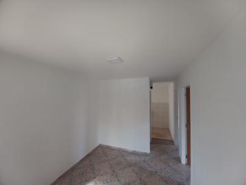 Alugar Casa / Padr&atilde;o em S&atilde;o Jos&eacute; do Rio Preto R$ 700,00 - Foto 4