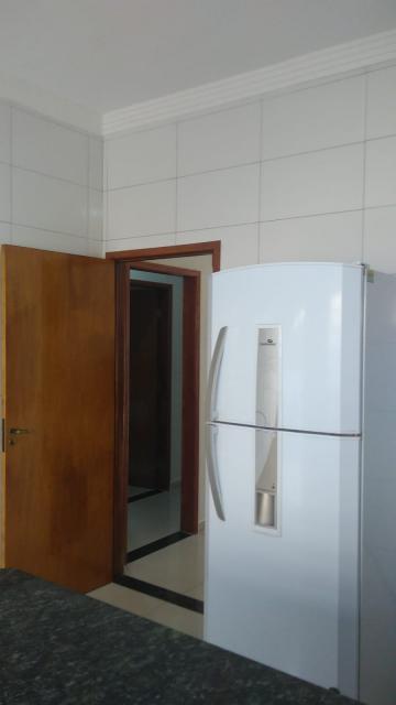 Comprar Casa / Padr&atilde;o em S&atilde;o Jos&eacute; do Rio Preto R$ 320.000,00 - Foto 3