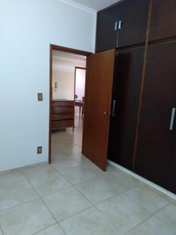 Alugar Apartamento / Padr&atilde;o em S&atilde;o Jos&eacute; do Rio Preto R$ 2.000,00 - Foto 5