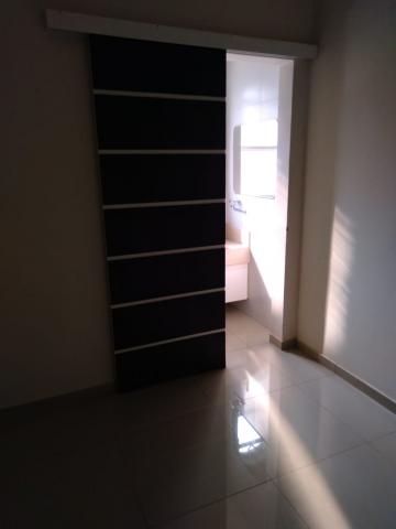 Alugar Apartamento / Padr&atilde;o em S&atilde;o Jos&eacute; do Rio Preto R$ 2.000,00 - Foto 10