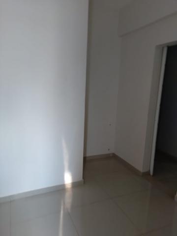 Alugar Apartamento / Padr&atilde;o em S&atilde;o Jos&eacute; do Rio Preto R$ 2.000,00 - Foto 12