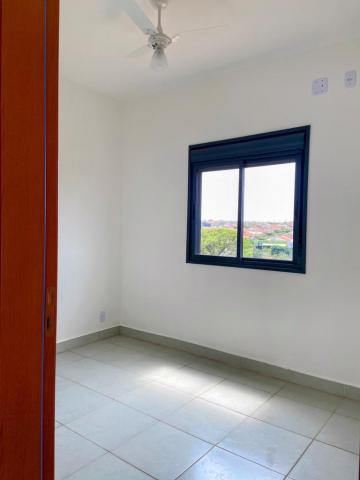 Alugar Apartamento / Padr&atilde;o em S&atilde;o Jos&eacute; do Rio Preto R$ 1.200,00 - Foto 6