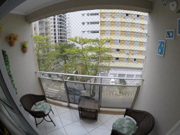 Apartamento / Padr&atilde;o em Guaruj&aacute; 
