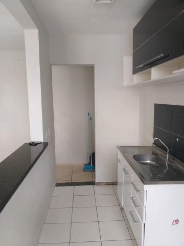 Comprar Apartamento / Padr&atilde;o em S&atilde;o Jos&eacute; do Rio Preto R$ 180.000,00 - Foto 2