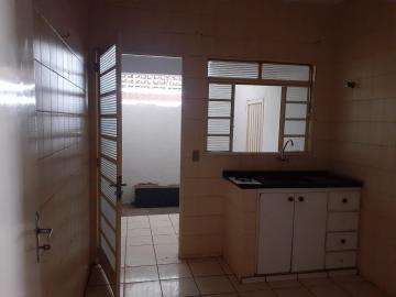 Alugar Casa / Padr&atilde;o em S&atilde;o Jos&eacute; do Rio Preto R$ 1.200,00 - Foto 13