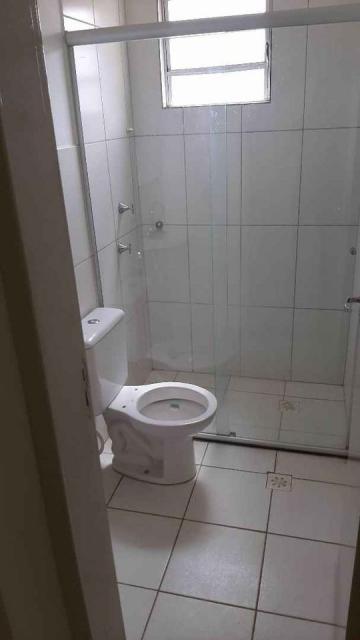 Alugar Apartamento / Padr&atilde;o em S&atilde;o Jos&eacute; do Rio Preto R$ 600,00 - Foto 6