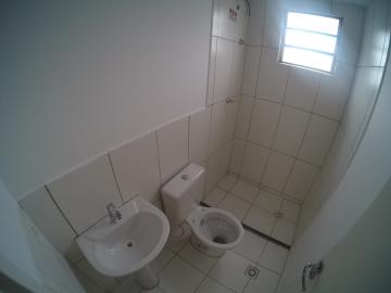Alugar Apartamento / Padr&atilde;o em S&atilde;o Jos&eacute; do Rio Preto R$ 700,00 - Foto 4