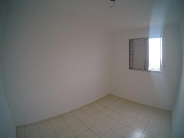 Alugar Apartamento / Padr&atilde;o em S&atilde;o Jos&eacute; do Rio Preto R$ 700,00 - Foto 5