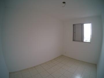 Alugar Apartamento / Padr&atilde;o em S&atilde;o Jos&eacute; do Rio Preto R$ 700,00 - Foto 6