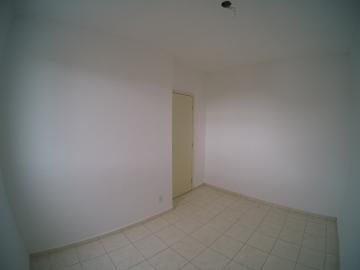 Alugar Apartamento / Padr&atilde;o em S&atilde;o Jos&eacute; do Rio Preto R$ 700,00 - Foto 8