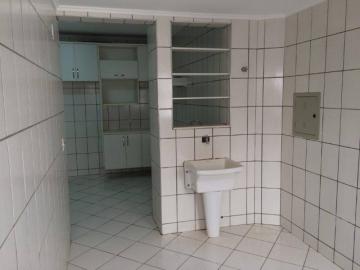 Alugar Apartamento / Padr&atilde;o em S&atilde;o Jos&eacute; do Rio Preto R$ 700,00 - Foto 11