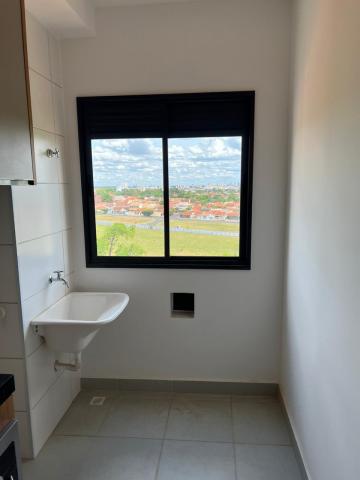 Alugar Apartamento / Padr&atilde;o em S&atilde;o Jos&eacute; do Rio Preto R$ 1.300,00 - Foto 9