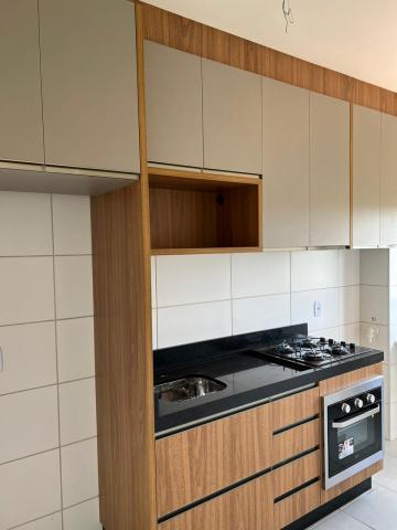 Alugar Apartamento / Padr&atilde;o em S&atilde;o Jos&eacute; do Rio Preto R$ 1.300,00 - Foto 2