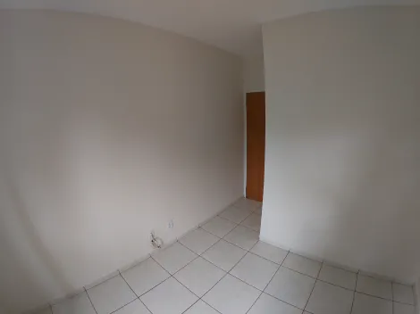 Alugar Apartamento / Padr&atilde;o em S&atilde;o Jos&eacute; do Rio Preto R$ 800,00 - Foto 10