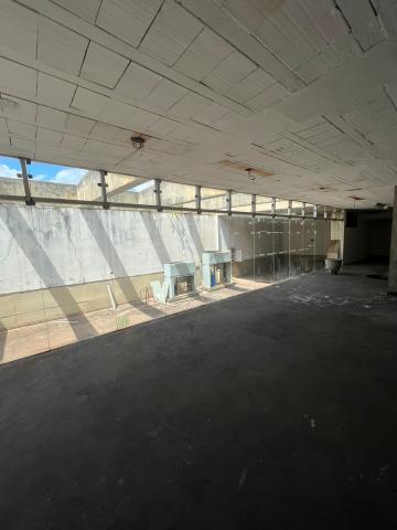 Alugar Comercial / Sal&atilde;o em Monte Apraz&iacute;vel R$ 14.000,00 - Foto 10