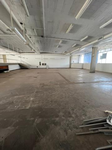 Alugar Comercial / Sal&atilde;o em Monte Apraz&iacute;vel R$ 14.000,00 - Foto 15