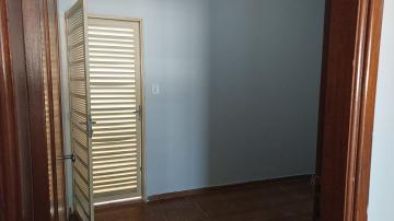 Alugar Casa / Padr&atilde;o em S&atilde;o Jos&eacute; do Rio Preto R$ 1.800,00 - Foto 8