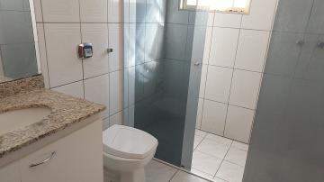 Alugar Casa / Padr&atilde;o em S&atilde;o Jos&eacute; do Rio Preto R$ 1.800,00 - Foto 9
