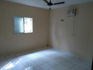 Comprar Casa / Padr&atilde;o em Mirassol R$ 275.000,00 - Foto 2