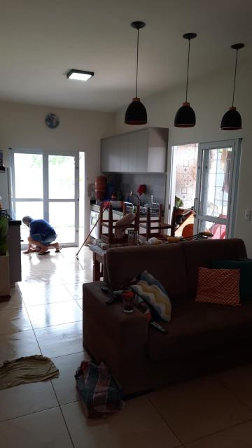 Comprar Rural / Ch&aacute;cara em Guapia&ccedil;u R$ 820.000,00 - Foto 4