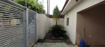 Alugar Casa / Padr&atilde;o em S&atilde;o Jos&eacute; do Rio Preto R$ 1.400,00 - Foto 13