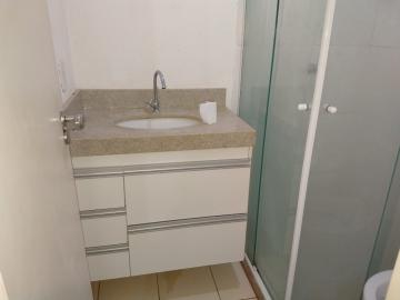 Alugar Casa / Condom&iacute;nio em S&atilde;o Jos&eacute; do Rio Preto R$ 1.800,00 - Foto 19