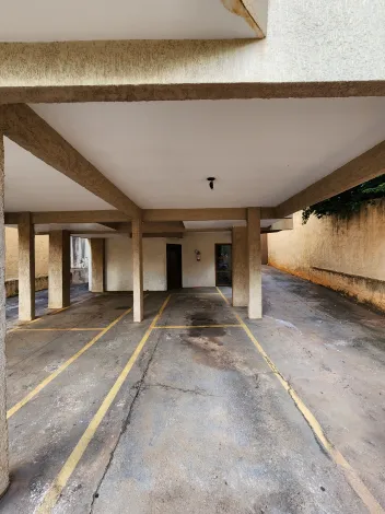Alugar Apartamento / Padr&atilde;o em S&atilde;o Jos&eacute; do Rio Preto R$ 800,00 - Foto 14