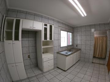 Alugar Apartamento / Padr&atilde;o em S&atilde;o Jos&eacute; do Rio Preto R$ 800,00 - Foto 10