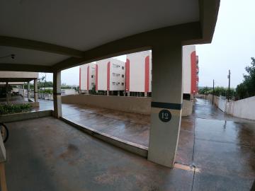 Alugar Apartamento / Padr&atilde;o em S&atilde;o Jos&eacute; do Rio Preto R$ 800,00 - Foto 21