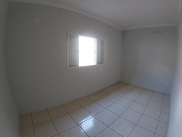 Alugar Casa / Padr&atilde;o em S&atilde;o Jos&eacute; do Rio Preto R$ 1.700,00 - Foto 9