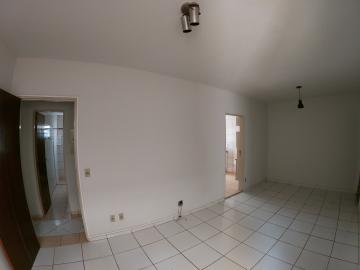 Alugar Apartamento / Padr&atilde;o em S&atilde;o Jos&eacute; do Rio Preto R$ 1.100,00 - Foto 3
