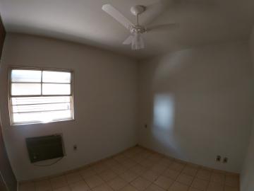 Alugar Apartamento / Padr&atilde;o em S&atilde;o Jos&eacute; do Rio Preto R$ 1.100,00 - Foto 5