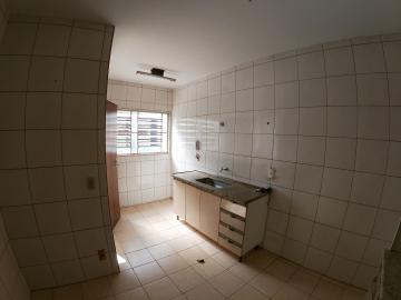 Alugar Apartamento / Padr&atilde;o em S&atilde;o Jos&eacute; do Rio Preto R$ 1.100,00 - Foto 14