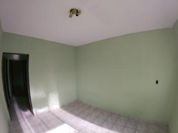 Alugar Casa / Padr&atilde;o em S&atilde;o Jos&eacute; do Rio Preto R$ 1.000,00 - Foto 3