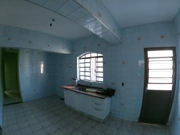 Alugar Casa / Padr&atilde;o em S&atilde;o Jos&eacute; do Rio Preto R$ 1.000,00 - Foto 17
