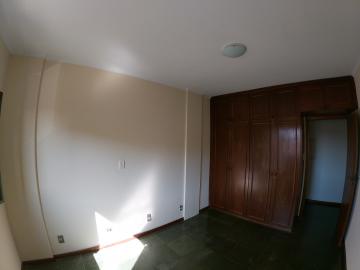 Alugar Apartamento / Padr&atilde;o em S&atilde;o Jos&eacute; do Rio Preto R$ 900,00 - Foto 9
