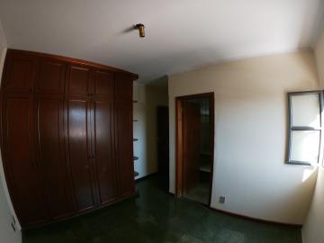 Alugar Apartamento / Padr&atilde;o em S&atilde;o Jos&eacute; do Rio Preto R$ 900,00 - Foto 17