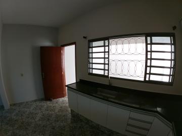 Alugar Casa / Padr&atilde;o em S&atilde;o Jos&eacute; do Rio Preto R$ 900,00 - Foto 16