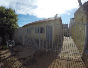 Alugar Casa / Padr&atilde;o em S&atilde;o Jos&eacute; do Rio Preto. apenas R$ 750,00